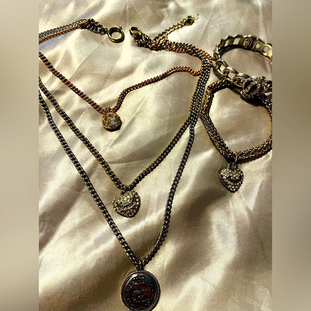 Juicy couture necklace and bracelet set